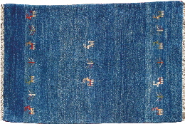  Der flauschige Flor des Gabbeh-Teppichs ist garantiert frei von Schadstoffen, farbecht und pflegeleicht.