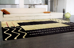 Moderner-Nepal: Geometrischen Design mit klarnlienen in schwarz - beige Farben hat sich der Nepalteppich bis Heute Aktualisiert.